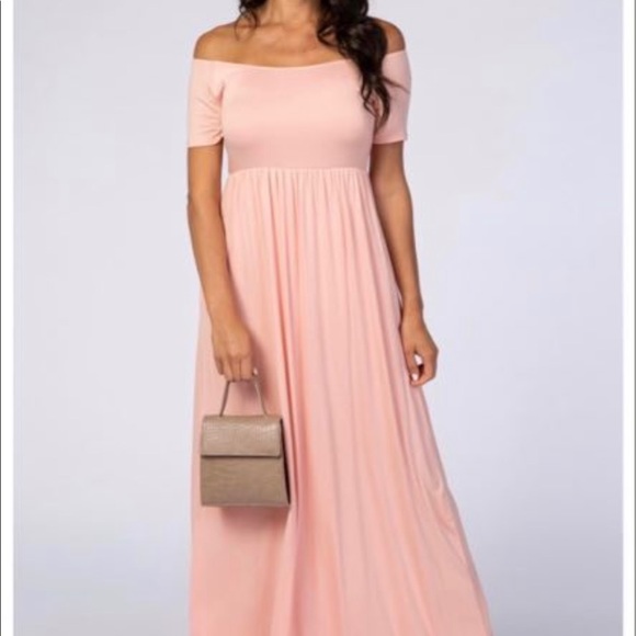 Beautiful dress perfect for photo shoot or event. - Picture 2 of 2